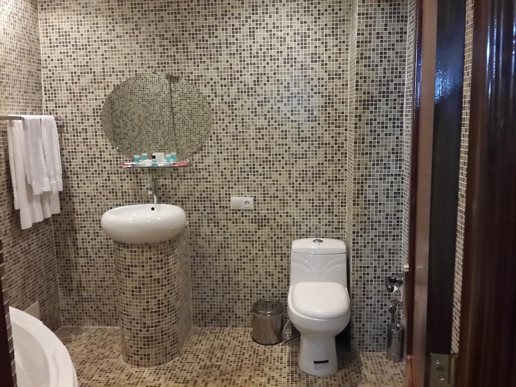Venezia Palazzo Hotel Jerevan Rum bild